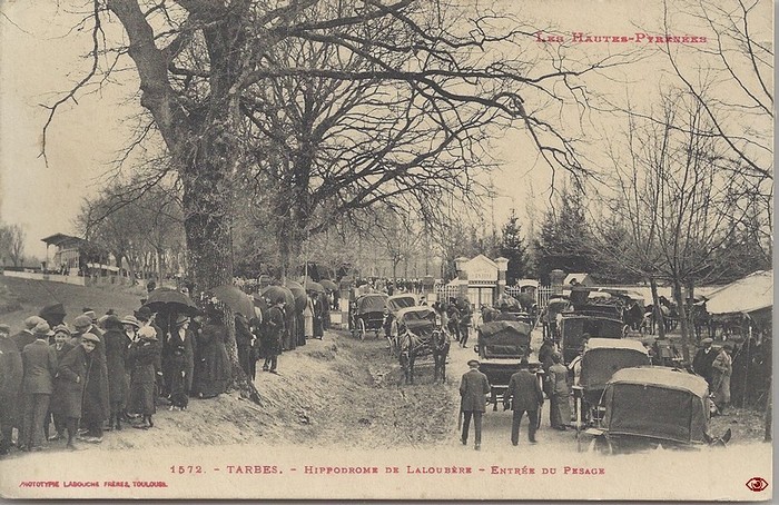 Hippodrome de Tarbes La Loubre.jpg